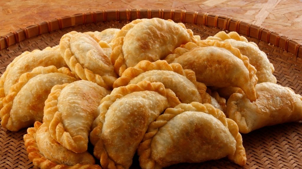 What-to-serve-with-Empanadas